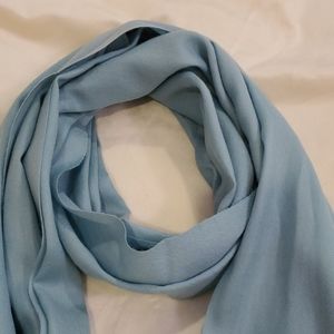 Wool scarf